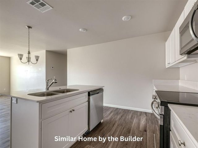 1112 Ashton Lane, Yukon, OK 73099