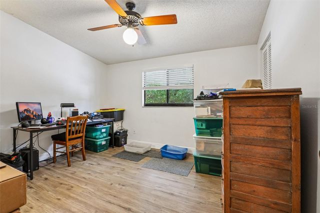 4005 OAK LIMB COURT, Tampa, FL 33614