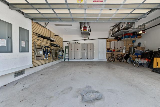 7233 NW 123rd Avenue, Parkland, FL 33076