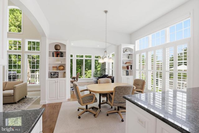 206 BANK BARN LN, Lancaster, PA 17602