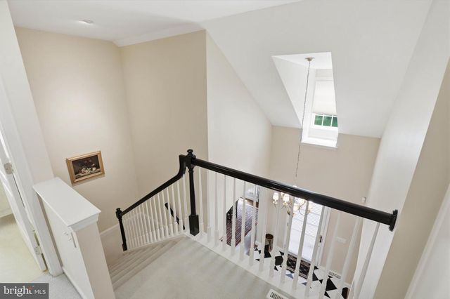206 BANK BARN LN, Lancaster, PA 17602
