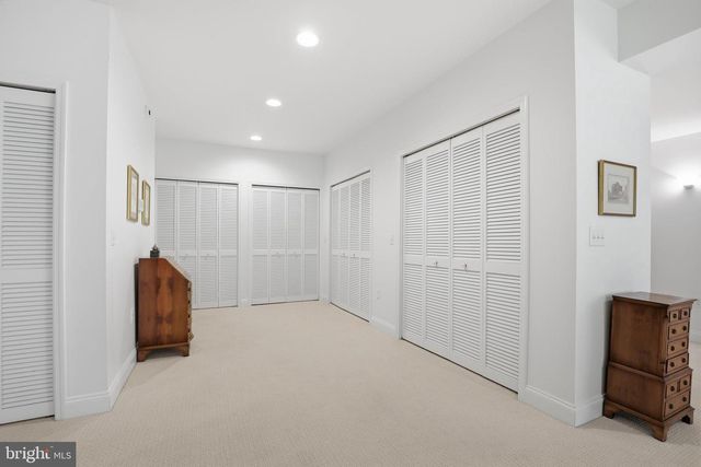 206 BANK BARN LN, Lancaster, PA 17602