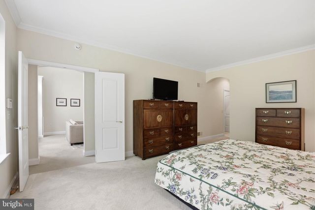 206 BANK BARN LN, Lancaster, PA 17602