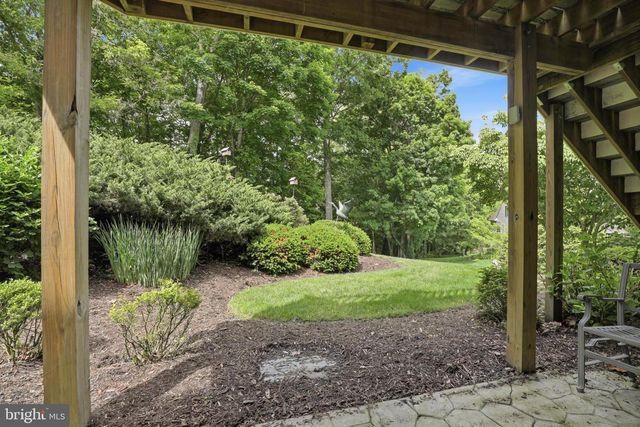 206 BANK BARN LN, Lancaster, PA 17602