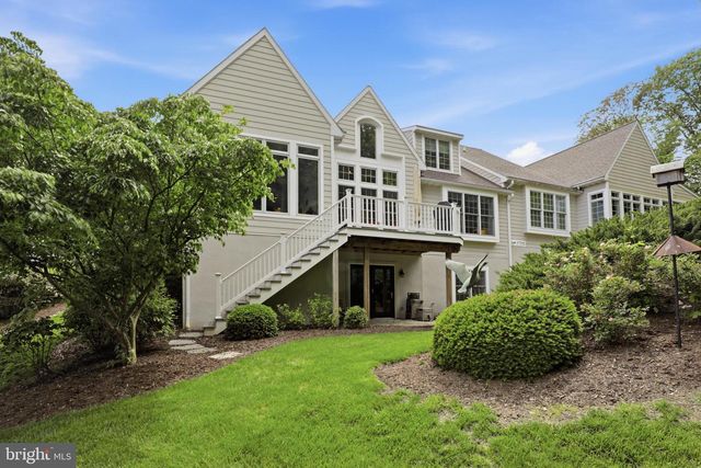 206 BANK BARN LN, Lancaster, PA 17602