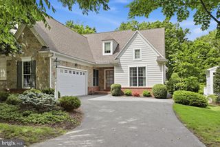 206 BANK BARN LN, Lancaster, PA 17602
