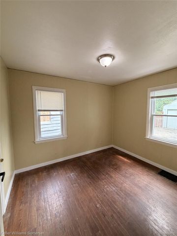 5530 Lodewyck Street, Detroit, MI 48224