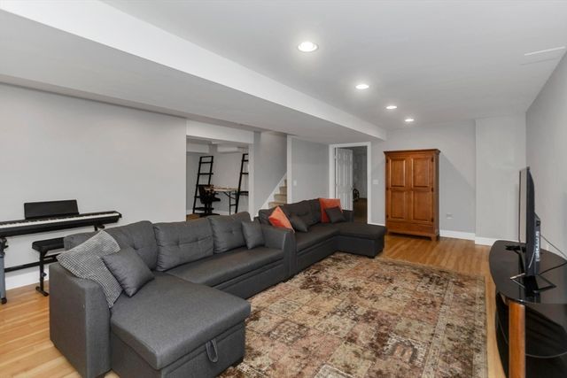 2 Deer Haven Drive, Williamsburg, MA 01039