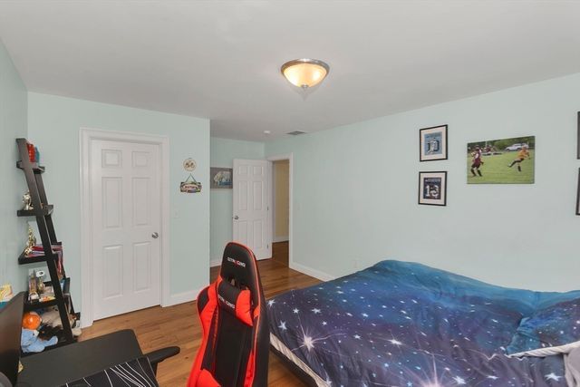2 Deer Haven Drive, Williamsburg, MA 01039