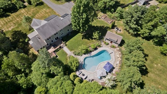 2 Deer Haven Drive, Williamsburg, MA 01039