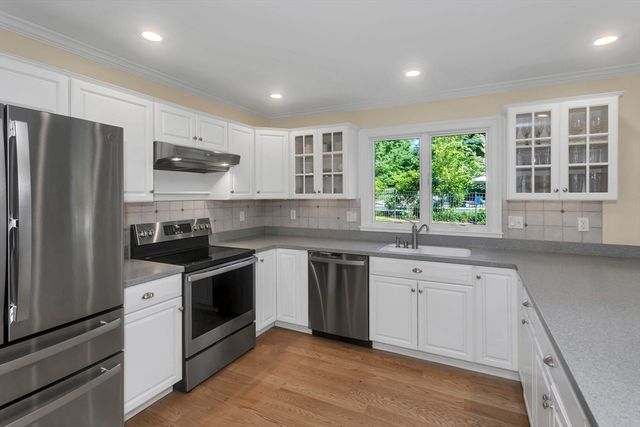 2 Deer Haven Drive, Williamsburg, MA 01039