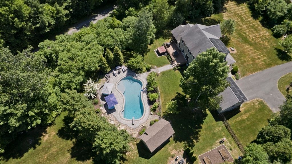 2 Deer Haven Drive, Williamsburg, MA 01039