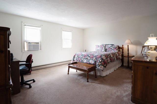 63 Plantation Rd 63, Oxford, MA 01540
