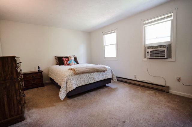 63 Plantation Rd 63, Oxford, MA 01540