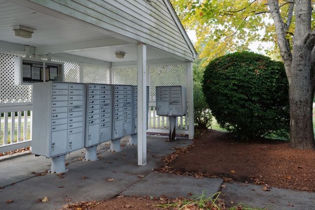 63 Plantation Rd 63, Oxford, MA 01540