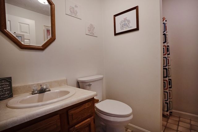 63 Plantation Rd 63, Oxford, MA 01540
