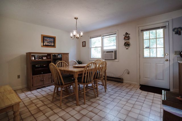 63 Plantation Rd 63, Oxford, MA 01540