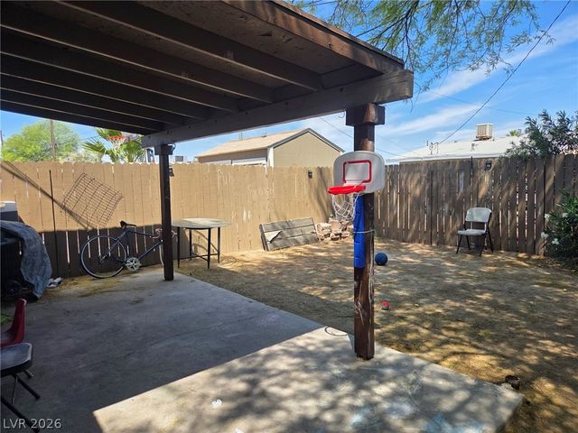 3302 Thomas Avenue, North Las Vegas, NV 89030