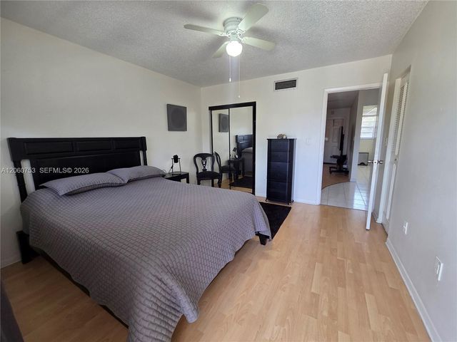 415 NE 2nd St 229, Hallandale Beach, FL 33009