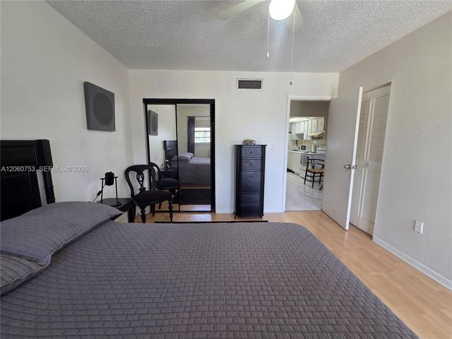 415 NE 2nd St 229, Hallandale Beach, FL 33009