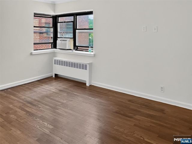 2339 Hudson Terrace C7, Fort Lee, NJ 07024