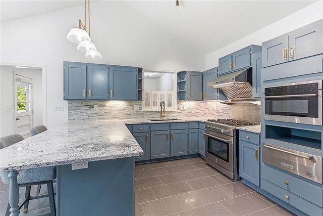 1106 College Hill Street, Pleasant Hill, MO 64080