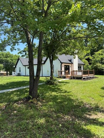 1106 College Hill Street, Pleasant Hill, MO 64080