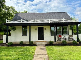 1106 College Hill Street, Pleasant Hill, MO 64080