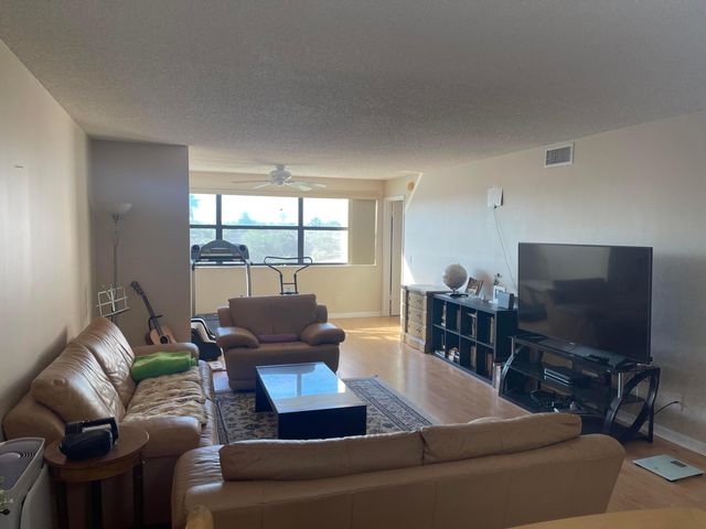 2705 NW 104th Avenue 302, Sunrise, FL 33322