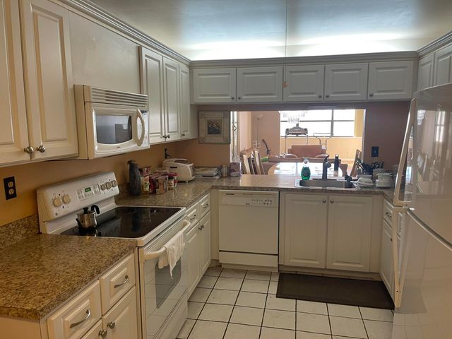 2705 NW 104th Avenue 302, Sunrise, FL 33322