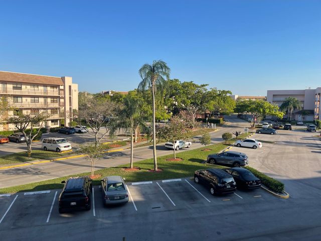 2705 NW 104th Avenue 302, Sunrise, FL 33322