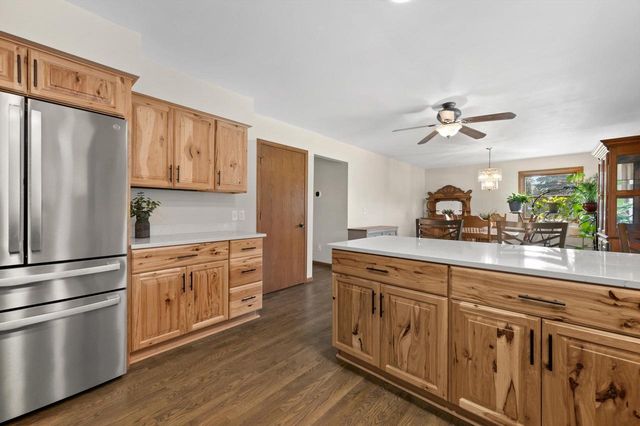 W1215 Jolly COURT, Ixonia, WI 53036