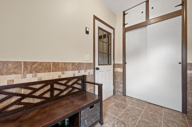 W1215 Jolly COURT, Ixonia, WI 53036