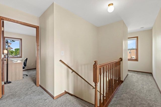 W1215 Jolly COURT, Ixonia, WI 53036