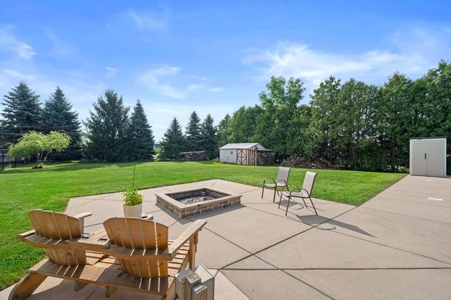 W1215 Jolly COURT, Ixonia, WI 53036