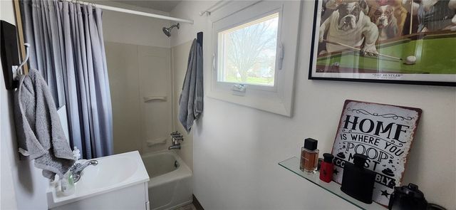 5 W Euclid Ave, Neshannock Twp, PA 16105