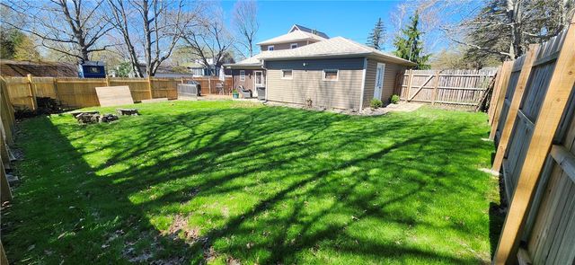 5 W Euclid Ave, Neshannock Twp, PA 16105