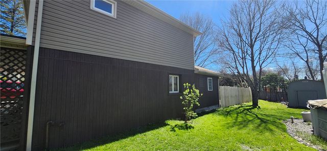 5 W Euclid Ave, Neshannock Twp, PA 16105