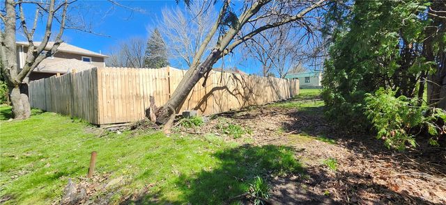 5 W Euclid Ave, Neshannock Twp, PA 16105