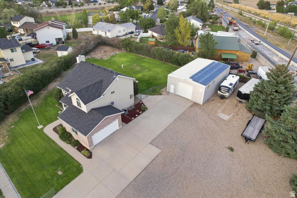 9095 S CORLISS AVE, West Jordan, UT 84088 — exterior