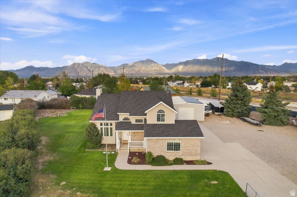 9095 S CORLISS AVE, West Jordan, UT 84088 — photo 2