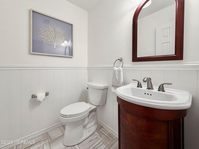 26 Surrey Drive, Old Bridge, NJ 08857