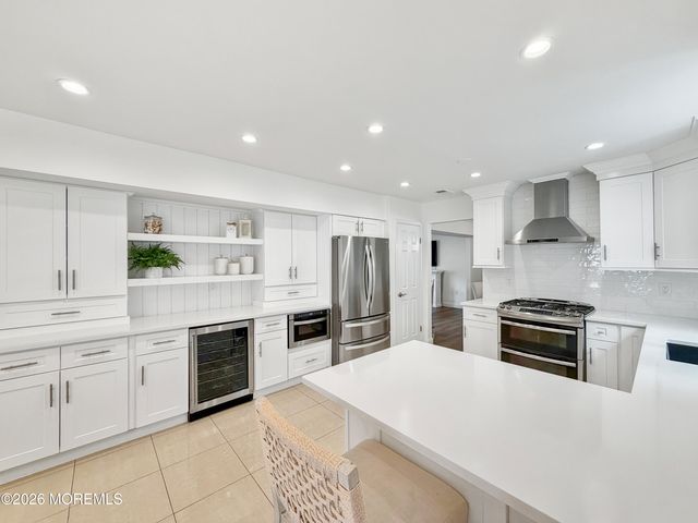 26 Surrey Drive, Old Bridge, NJ 08857