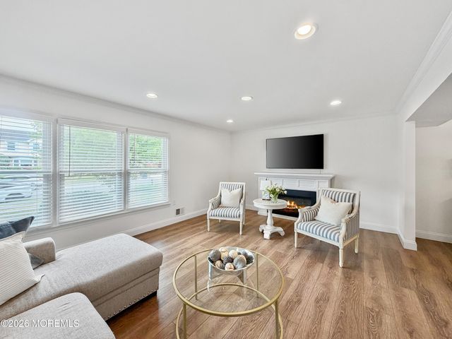 26 Surrey Drive, Old Bridge, NJ 08857