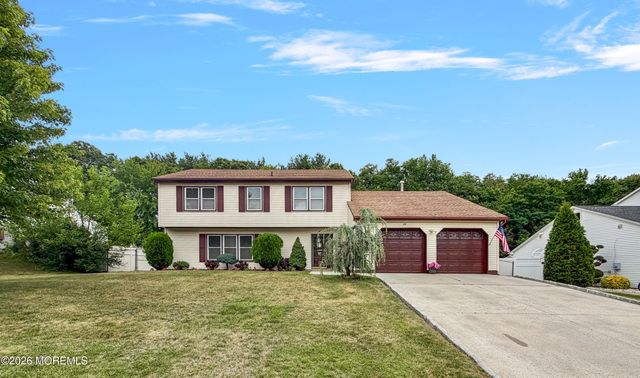26 Surrey Drive, Old Bridge, NJ 08857