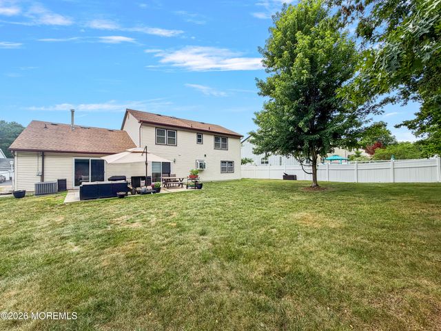 26 Surrey Drive, Old Bridge, NJ 08857