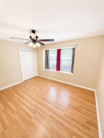 2002 Hardwick, Dothan, AL 36303