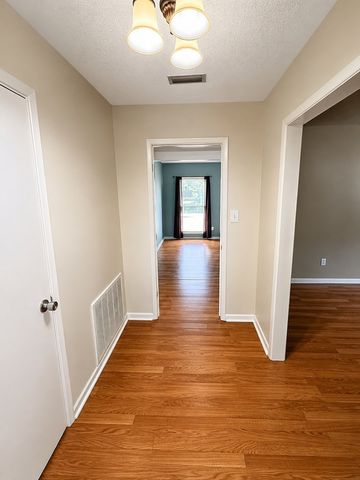 2002 Hardwick, Dothan, AL 36303