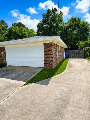 2002 Hardwick, Dothan, AL 36303