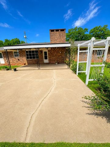 2002 Hardwick, Dothan, AL 36303